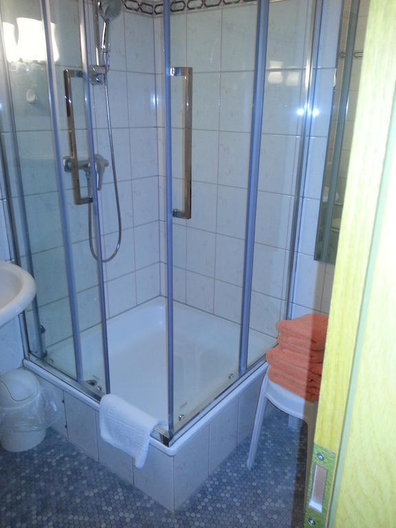 Alte Rathausschaenke - Hotel Garni Hannoversch Münden Pokój zdjęcie